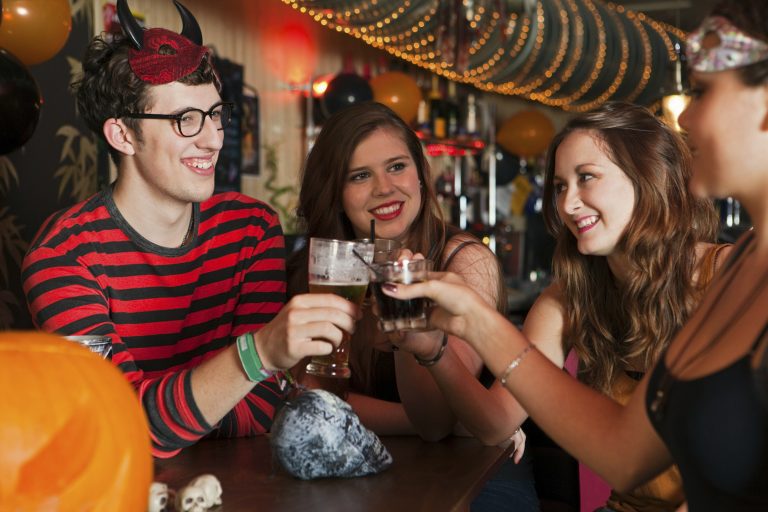halloween at a pub in brentwood